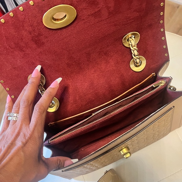 Coach purse with wallet - Picture 3 of 4